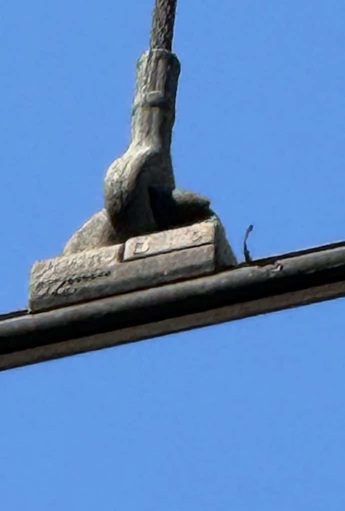 Pièce en cupro-aluminium installée sur un réseau ferroviaire au Portugal, après 19 ans d’exploitation